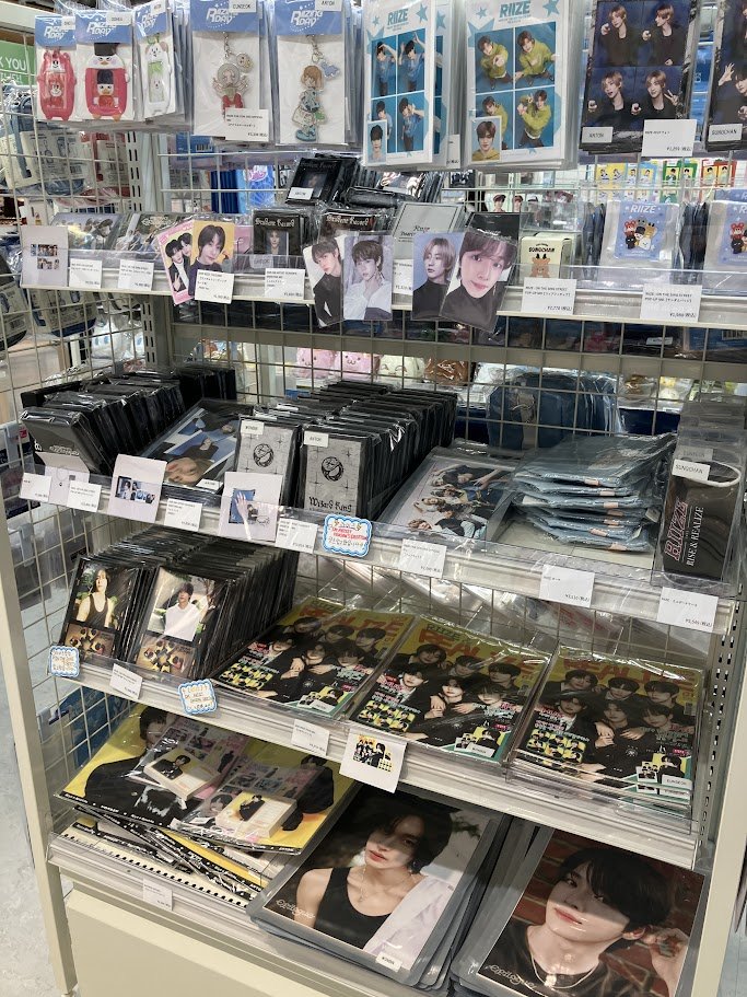 💿売場紹介🧸 KPOP公式グッズショップ「 #アニメイトインポート