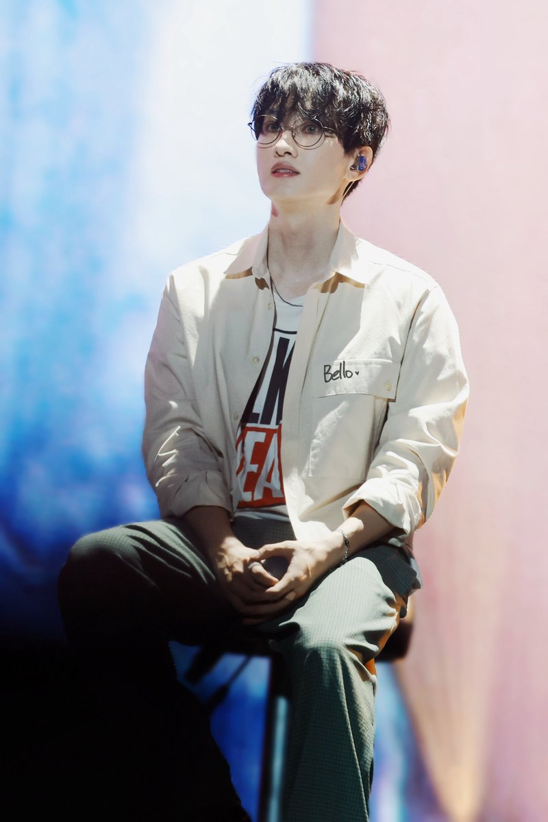 ElfBello's tweet photo. 🤓🐰💙

20250906 SUPER SHOW 10 in Hong Kong Day 2

@SJofficial @AllRiseSilver #SuperJunior #슈퍼주니어 #EUNHYUK #은혁 #이혁재 #ウニョク #SuperShow #SuperShow10 #20th_Anniversity_TOUR #슈퍼쇼10 #SS10HongKong #SS10HK https://t.co/MrfBaSijuo