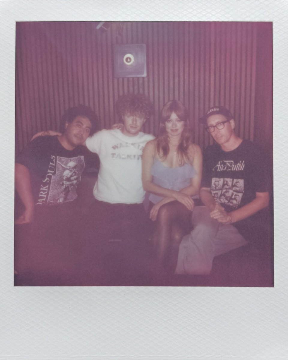 A belated thank you to everyone who came to our Europe and UK shows! You gave us such a warm welcome, and I can’t tell you how good it felt to be back after so many years ❤️