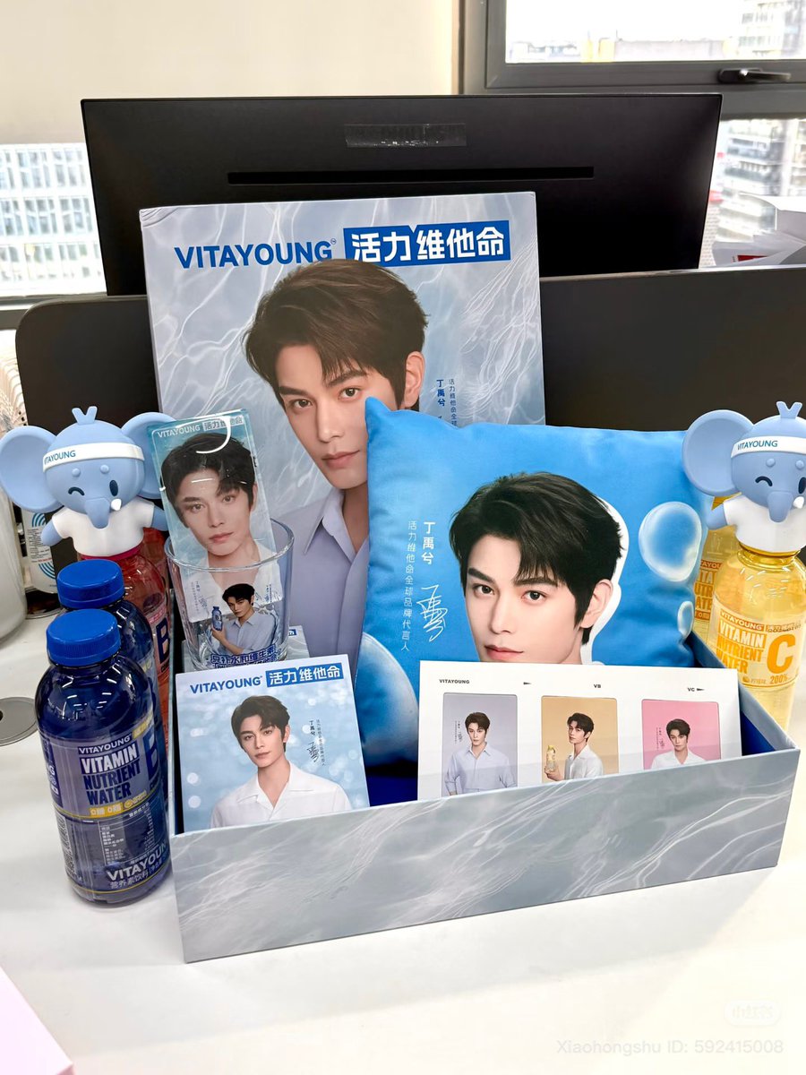 findmyblu_e's tweet photo. โหคุนน้าแล้วพรีเซนเต้อก่อนน้องคือเสี่ยวติง ละพี่ดูของเพิ่น https://t.co/CFys4B3L7W