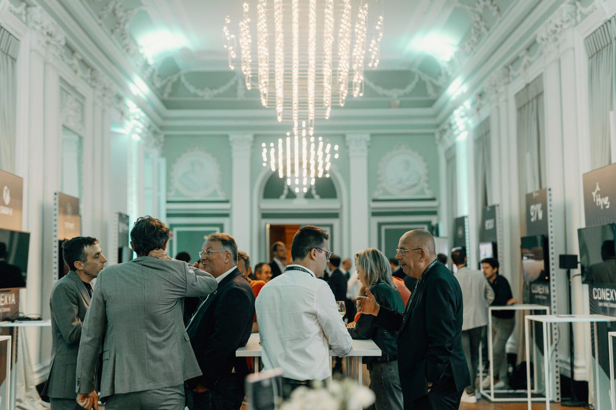 Industrya tweet media