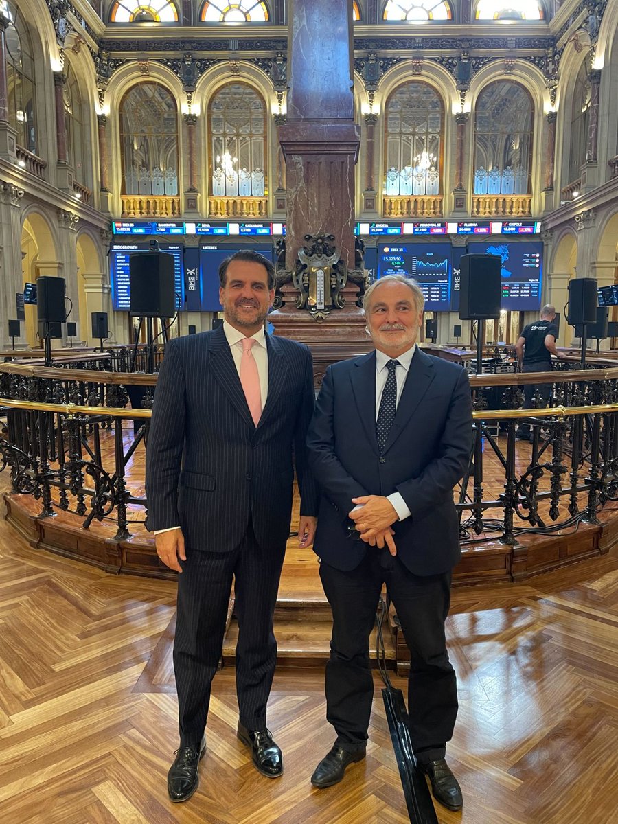 Esta semana he vuelto al plató de <a href="/EstrategiasTv/">Estrategias de inversión</a> en La Bolsa de Madrid, y lo hago junto a mi colega Pierre PUYBASSET, portavoz del equipo de gestores de fondos de LFDE.
Muy atentos a la publicación de la entrevista en los próximos días.