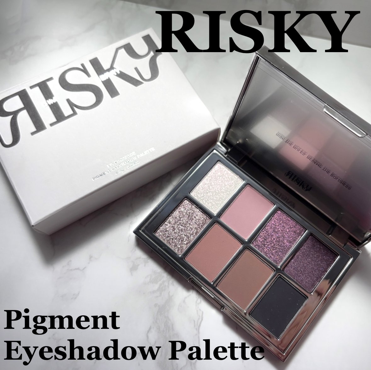 moichanmoi's tweet image. #PR #RISKY 

RISKY
Pigment Eyeshadow Palette / Dim Berry

韓国のライジングコスメブランド、RISKYのアイパレット♡
Dim Berryはスモーキー×パープルブラウンのパレット。
他にはないユニークな配色で、モードな雰囲気の目元に。高発色マット×高輝度ラメの組み合わせが可愛い！

#EYESHADOW