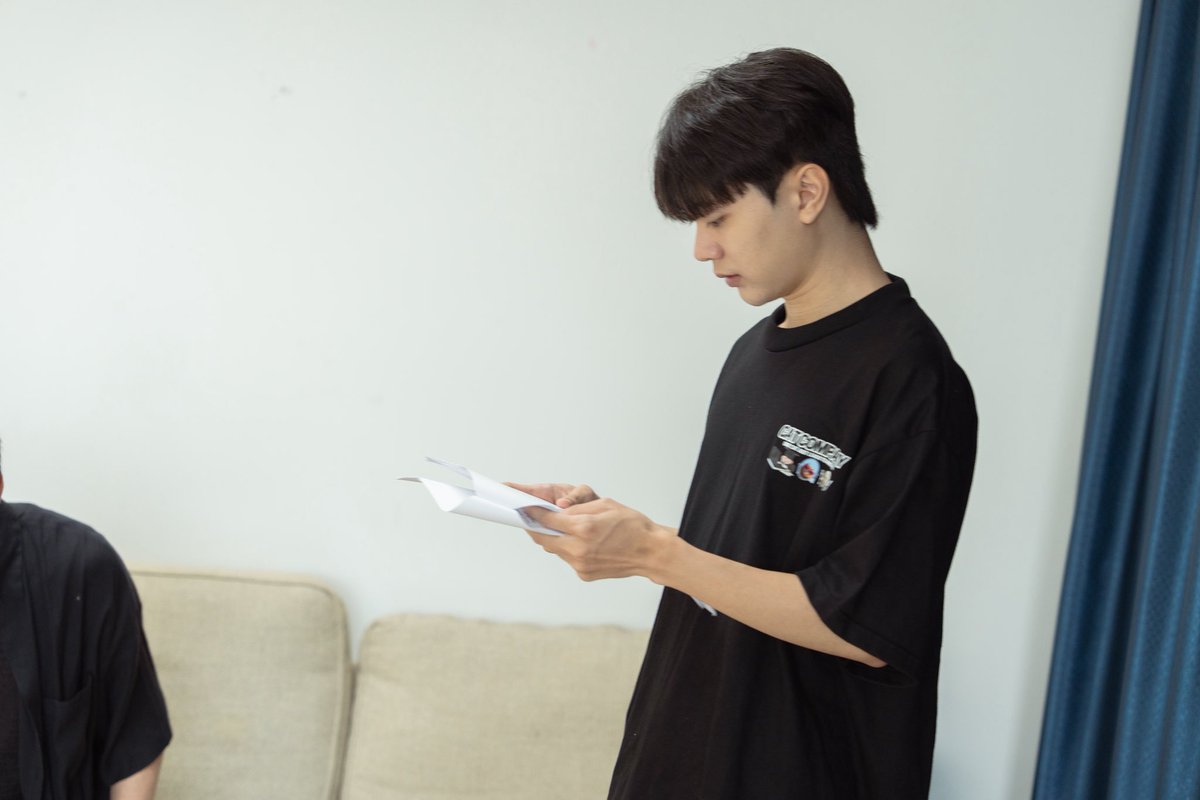 FourEverProject's tweet image. วันนี้ Workshop กับพี่ฟ้าน้องฝุ่นกันงับบบ 📖🙌🏻

#FoureverYouProjectPart2
#ต้นฟ้าไต้ฝุ่น