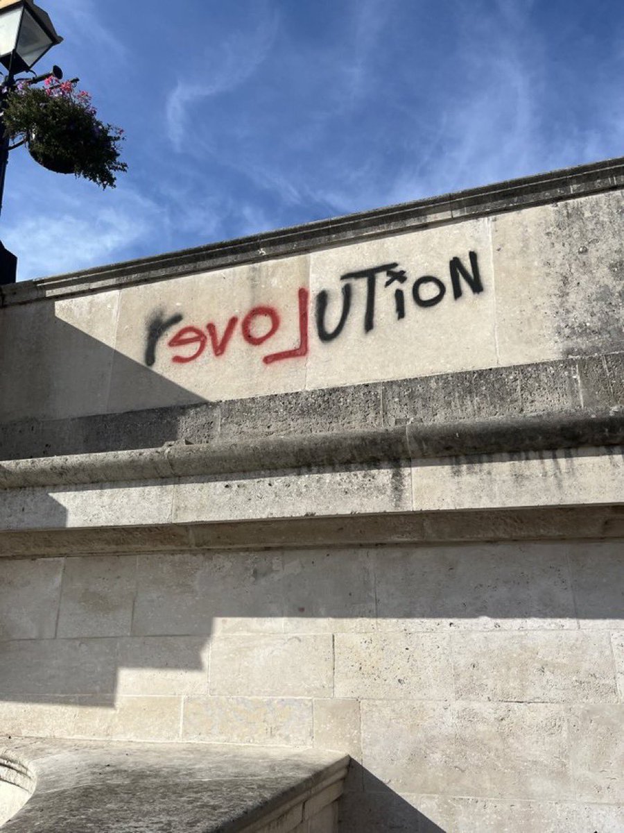 MEGAKingstonNHS's tweet image. #BordersFilledWithLove #GlobalBritain NOT #LittleEngland : #NatureIsDiverse #OneAir #OneSky #OneRain #OneSky #OneOcean #OneSoil #BillionHuedBritain #MixedParentageKids  #13Sept #ChristIsMiddleEastern #RemoveThePlanks #OpenYourHeart