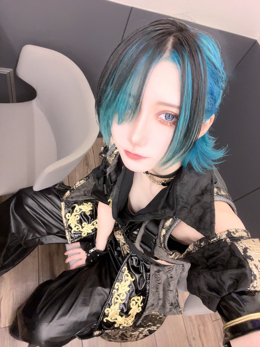 この髪色なら、すぐにまた見つけてくれるかな