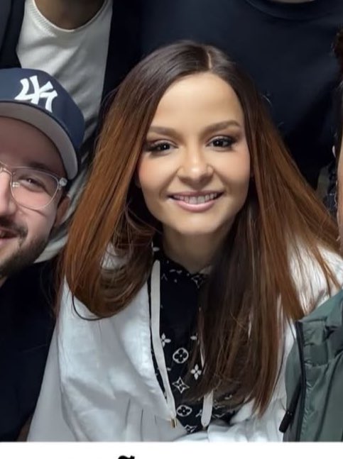 dudadutra_mm's tweet image. Minha filha madrugou mesmo na folga dela👏🏻