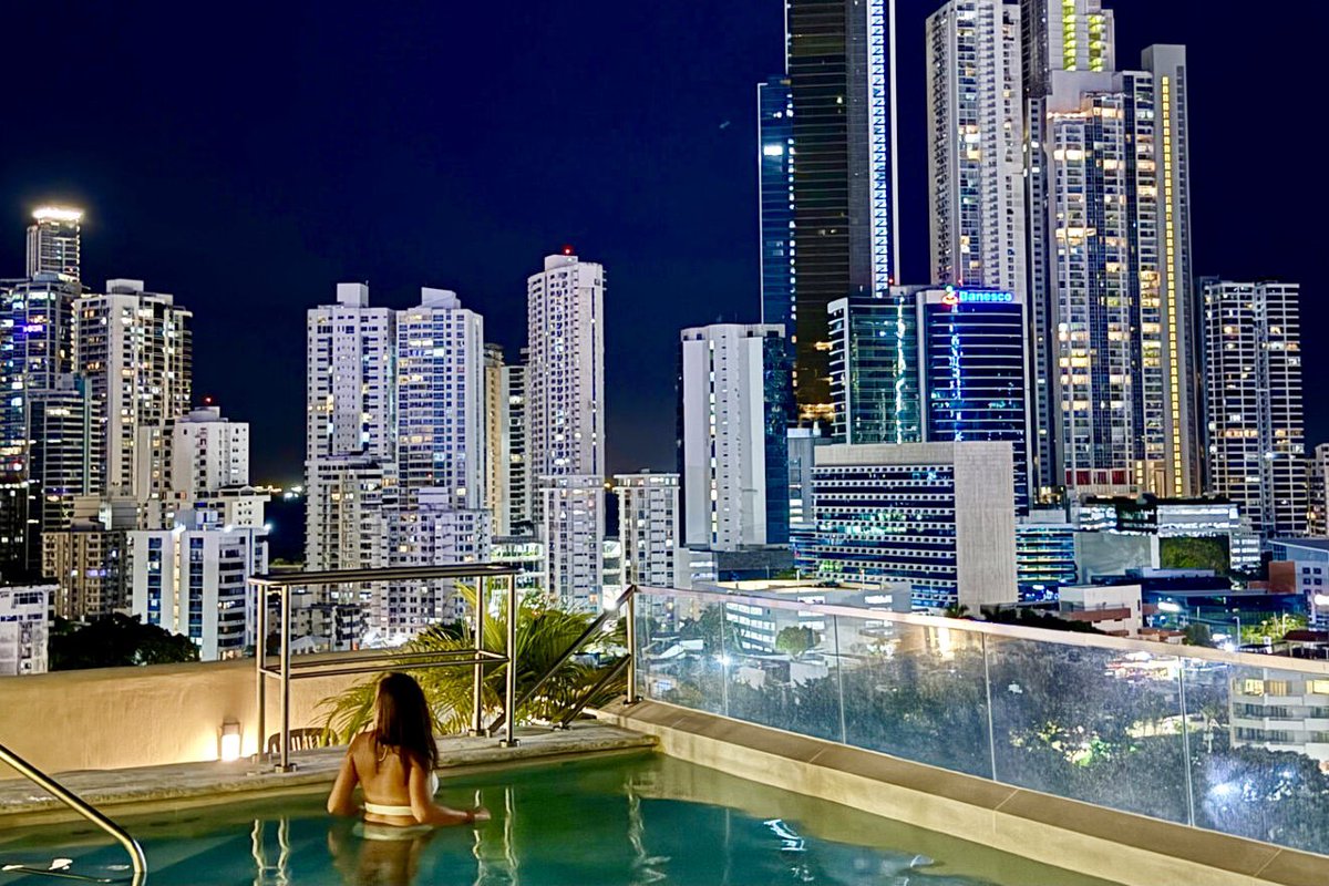🇵🇦 Playas paradisíacas, selvas con gran biodiversidad, rascacielos imponentes, una rica y variada gastronomía. ¡Bienvenid@s a Panamá!

🏝️ Guía con todo lo que debes saber para viajar a Panamá: itinerario, qué ver y muchos consejos. 

☞ bit.ly/PanamaDS
