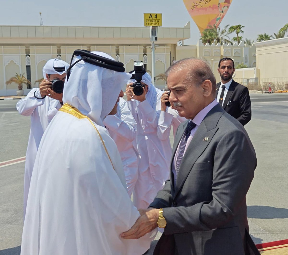 Anas Mallick (@anasmallick) on Twitter photo #Pakistan's Prime Minister <a href="/CMShehbaz/">Shehbaz Sharif</a> arrives in Doha in Qatar for his day long visit to express solidarity with brotherly Qatar and is received by Sheikh Saoud bin Abdulrahman bin Hassan Al Thani, Deputy Prime Minister and Minister of State for Defense Affairs upon arrival. #Pakistan's Prime Minister <a href="/CMShehbaz/">Shehbaz Sharif</a> arrives in Doha in Qatar for his day long visit to express solidarity with brotherly Qatar and is received by Sheikh Saoud bin Abdulrahman bin Hassan Al Thani, Deputy Prime Minister and Minister of State for Defense Affairs upon arrival.