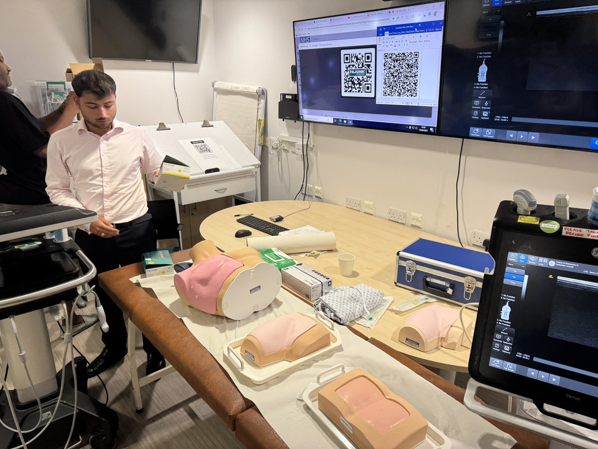 munlim92's tweet image. Amazing nerve block study day 🙌
•High-quality talks from experts
•Live scanning session
•Hands-on model practice
Already excited for next year’s Blocks In ED course #MedEd #RegionalAnaesthesia #FOAMed