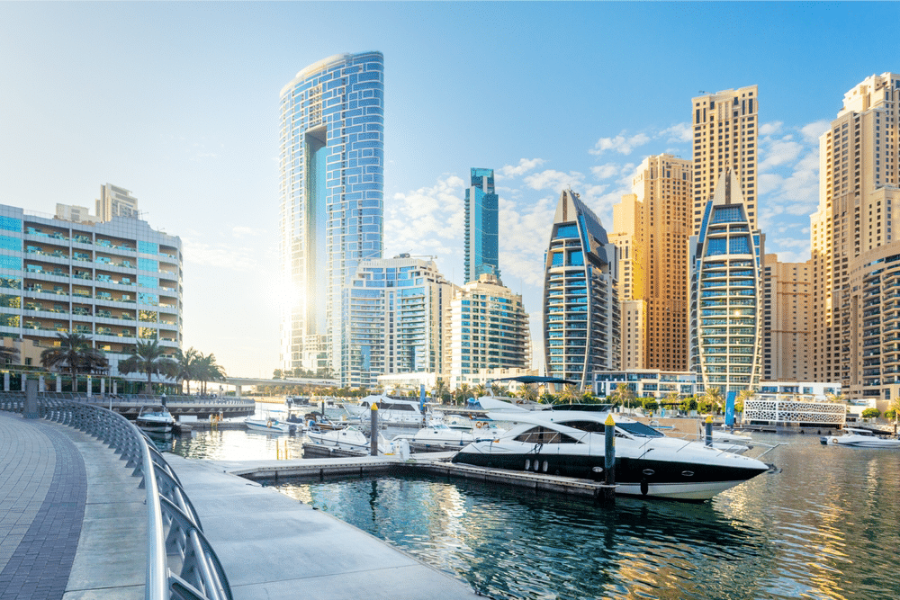Inside the World’s Biggest Wealth Migration: The UAE’s Rise as a Global Magnet ceoworld.biz/2025/09/11/bey… From London to Dubai: Why the Global Elite Are Betting on the UAE