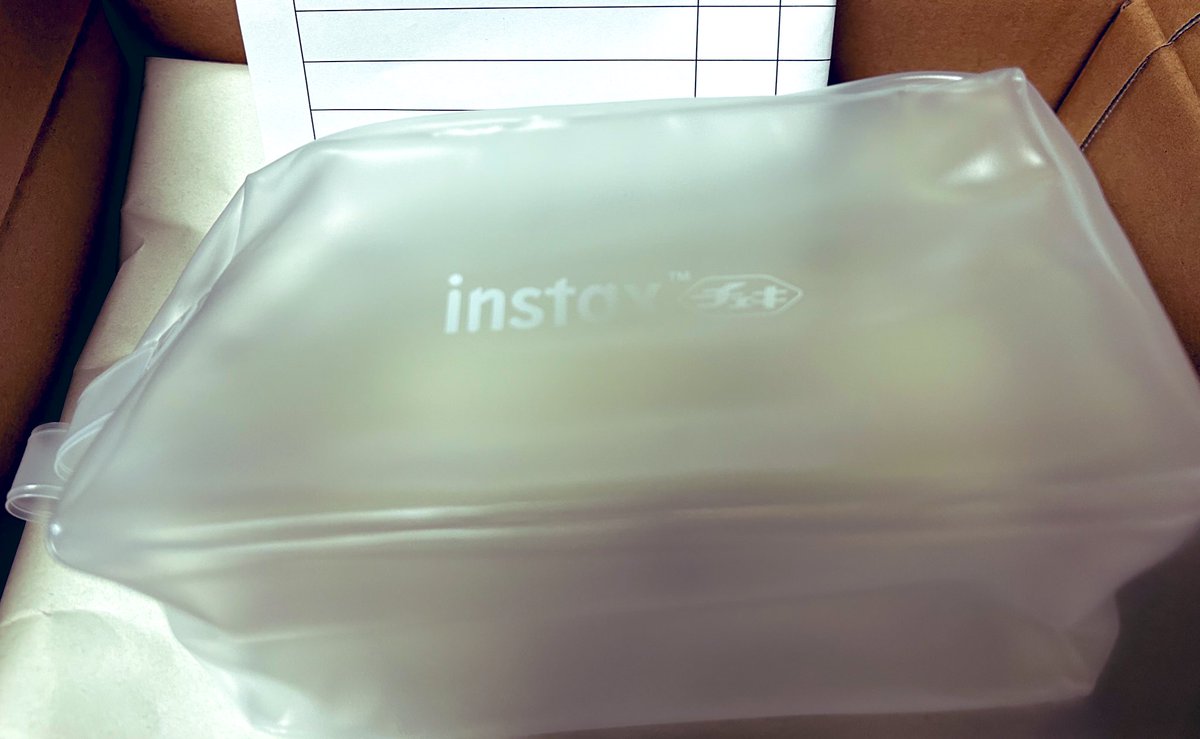 全国アイドルにおけるチェキの活用アンケートに答えたらロゴ入りポーチをいただきました🎁
ありがとうございました😊
#ほんたまーぷろ #らぶあび #ロコドル #ローカルアイドル #ご当地アイドル #チェキ