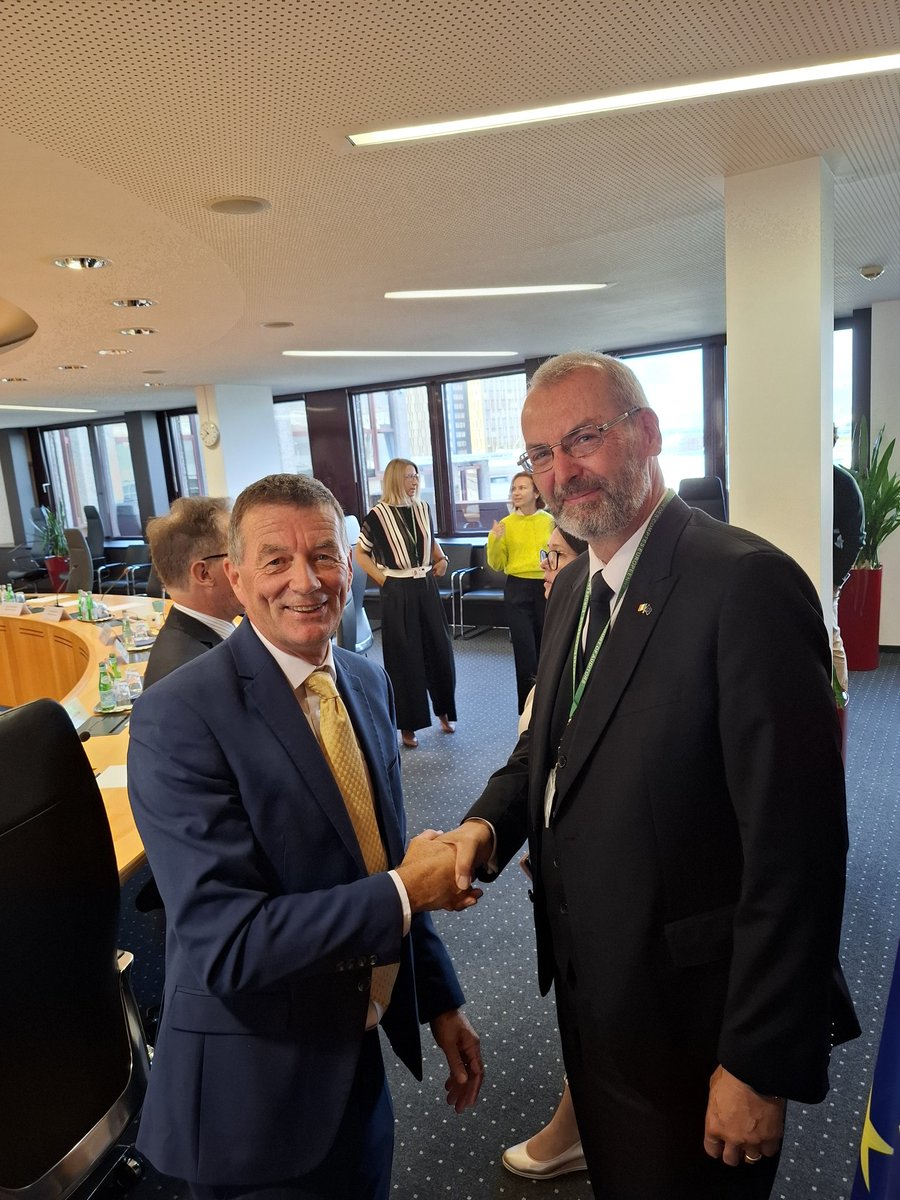 Congratulations to <a href="/TonyMurphyECA/">Tony Murphy</a> for being re-elected as President of the European Court of Auditors.
<a href="/EUauditors/">European Court of Auditors</a>