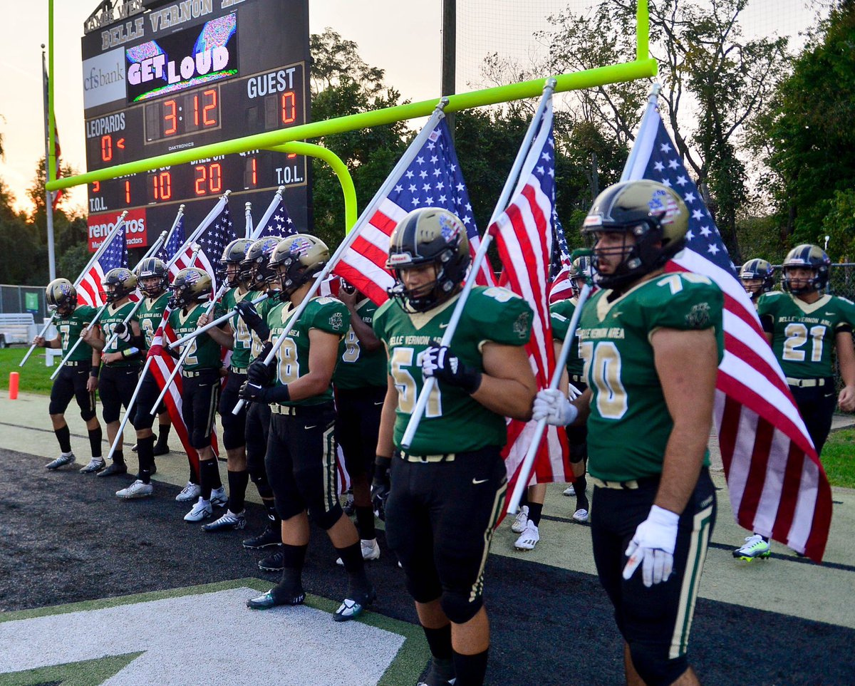 HumbertCoach's tweet photo. #NeverForget #HML 🇺🇸🇺🇸🇺🇸🇺🇸🇺🇸 https://t.co/M8lk73dB1D
