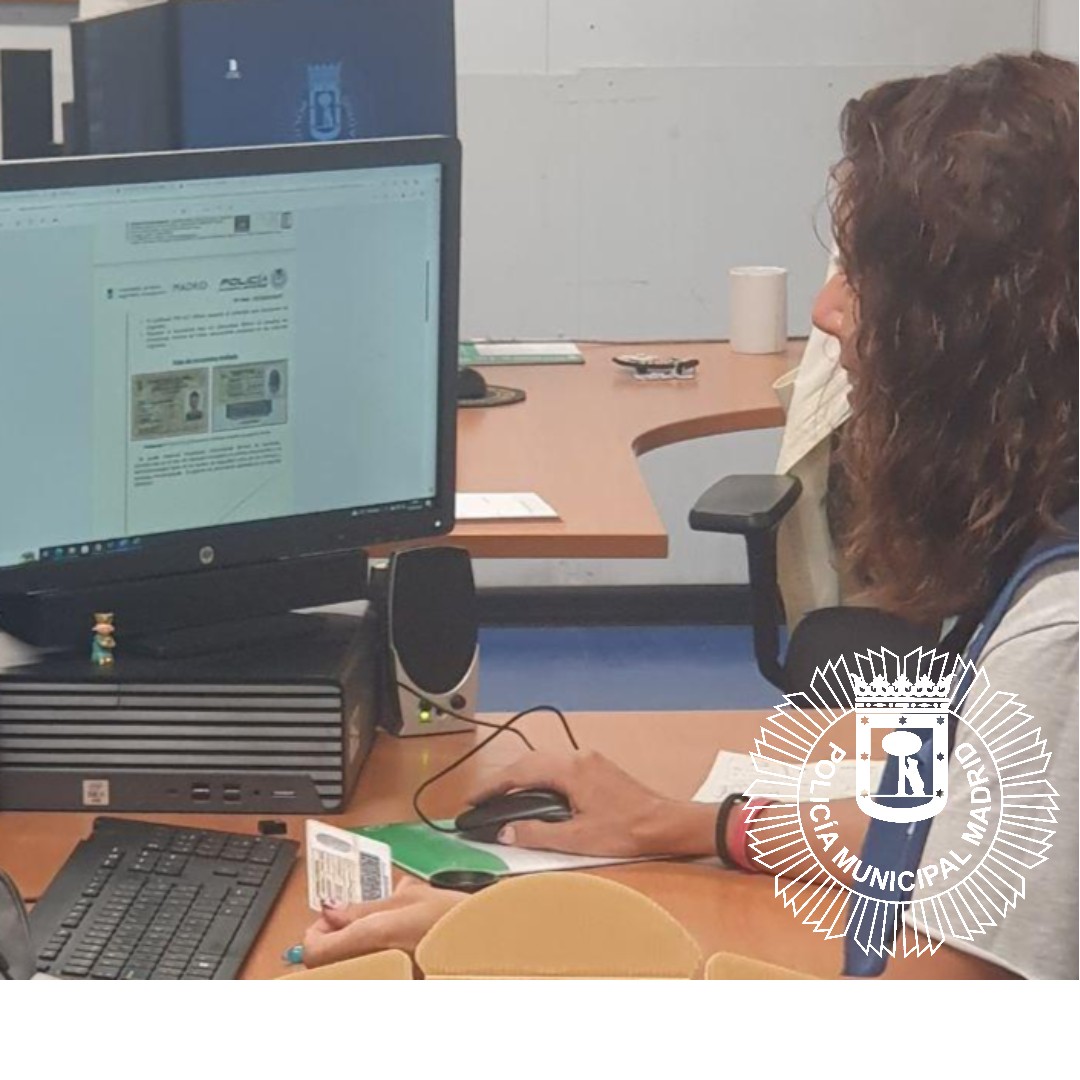 policiademadrid's tweet image. 🚫En #Madrid 🌆no hay lugar a la falsificación.

👮🏽‍♂️👮🏽‍♀️Nuestro equipo de #Documentoscopia trabaja sin descanso para:

🔹Proteger tu tranquilidad.
🔹Actuar por tu #Seguridad.
🔹Eliminar de forma definitiva todo tipo de documentos ilegales.

#PoliciaMunicipalMadrid
#CCJ