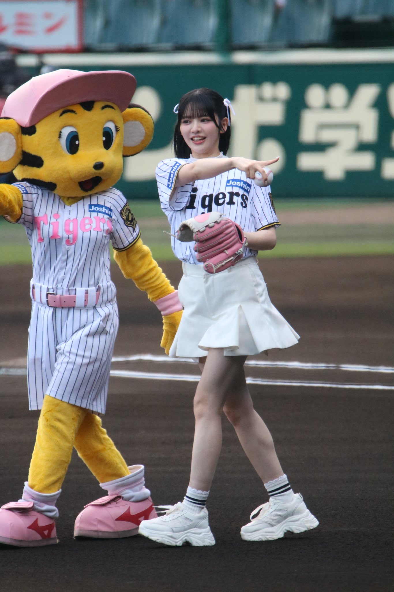 ☆値下げしました！【レア 】下柳フィギュア 甲子園球場で当たった