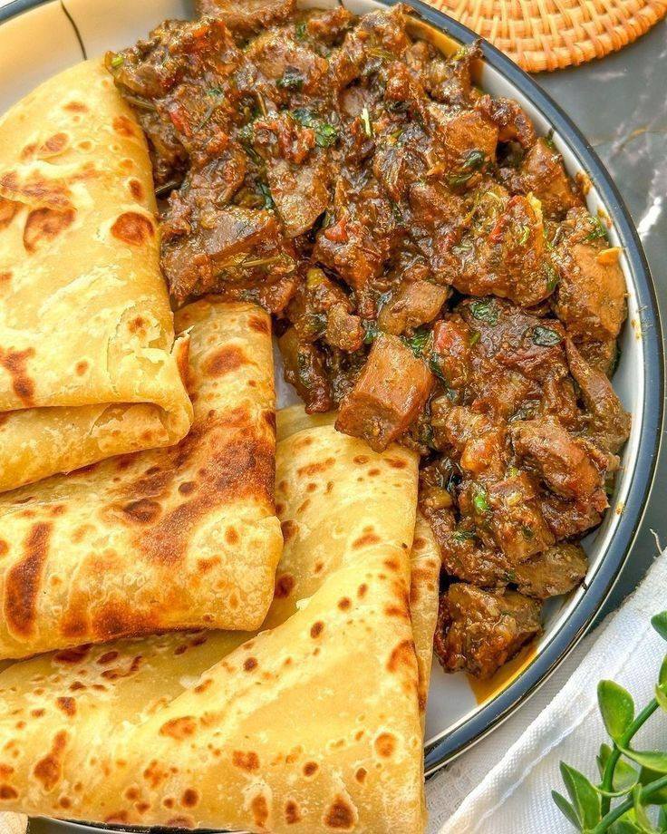 Loomaasai kainyoo entoki nabo nintayu tena saahani?
#MayianFmLunch