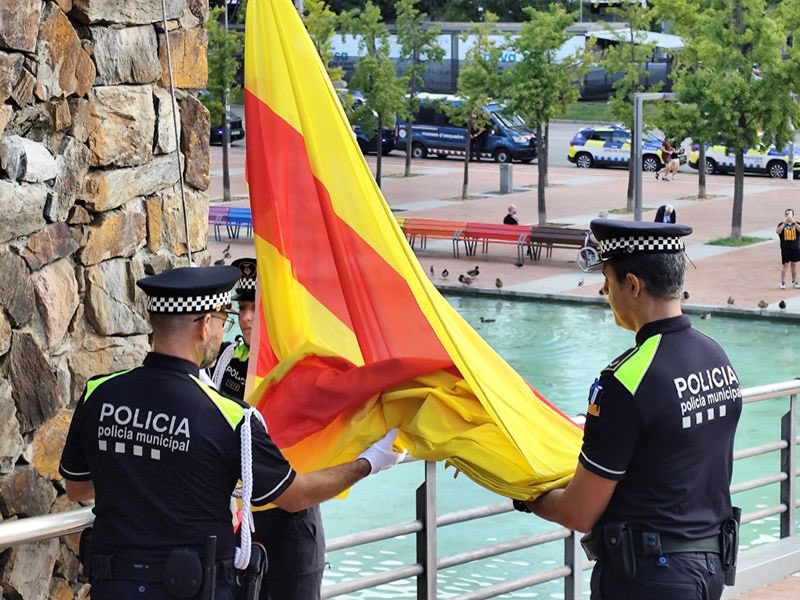GabrielFerDiaz's tweet photo. 💐 Ofrena floral per la Diada Nacional al parc Catalunya de #Sabadell.

✊ Reafirmació del nostre compromís amb la nació. Som conscients del llegat dels qui ens han precedit i dels reptes que tenim per endavant actualment.

Visca #Catalunya lliure!

🇵🇷 #Diada2025
🟨 #AmbSabadell https://t.co/2UwdY7WfKb