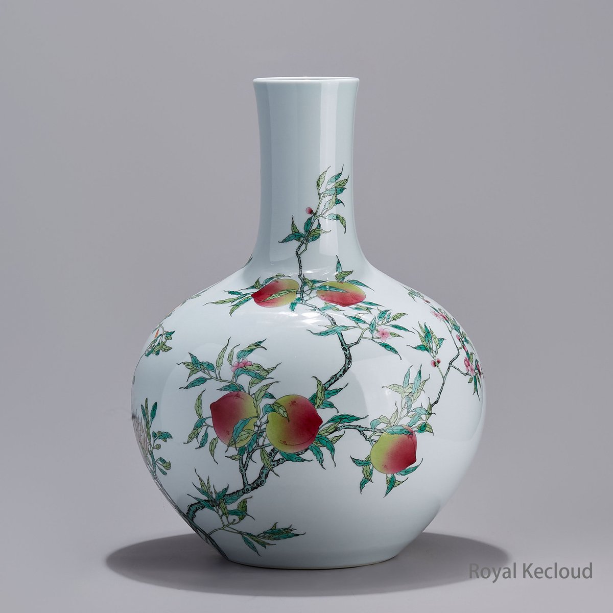 Royal_Kecloud's tweet photo. Famille Rose Porcelain Vase with Nine Peaches, exclusively for Qian Long emperor, Qin Dynasty, representing health and happiness. Painted with natural colorful minerals, fired up to 1280°C in kiln to form the finest decor arts. Keep forever like a diamond. https://t.co/hwC0RYfvCF