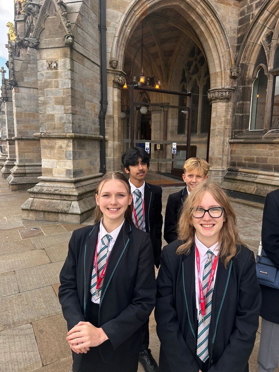 Oulder Hill Leadership Academy tweet media