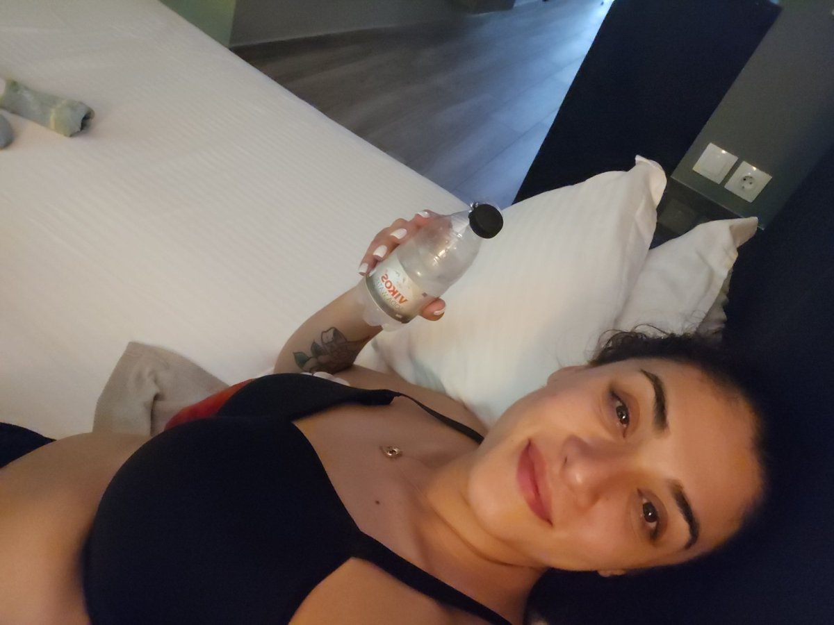 Im finally in my room here in Athens 😍

What should I do today ? Suggestions?