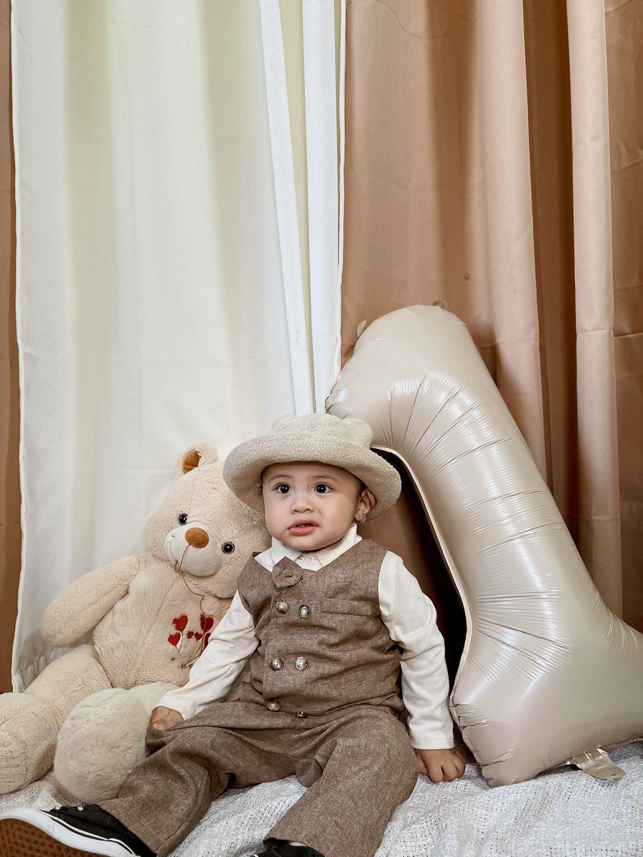ciararifian's tweet photo. Happy 1st birthday my son🤍 https://t.co/DTpmwoF7zh