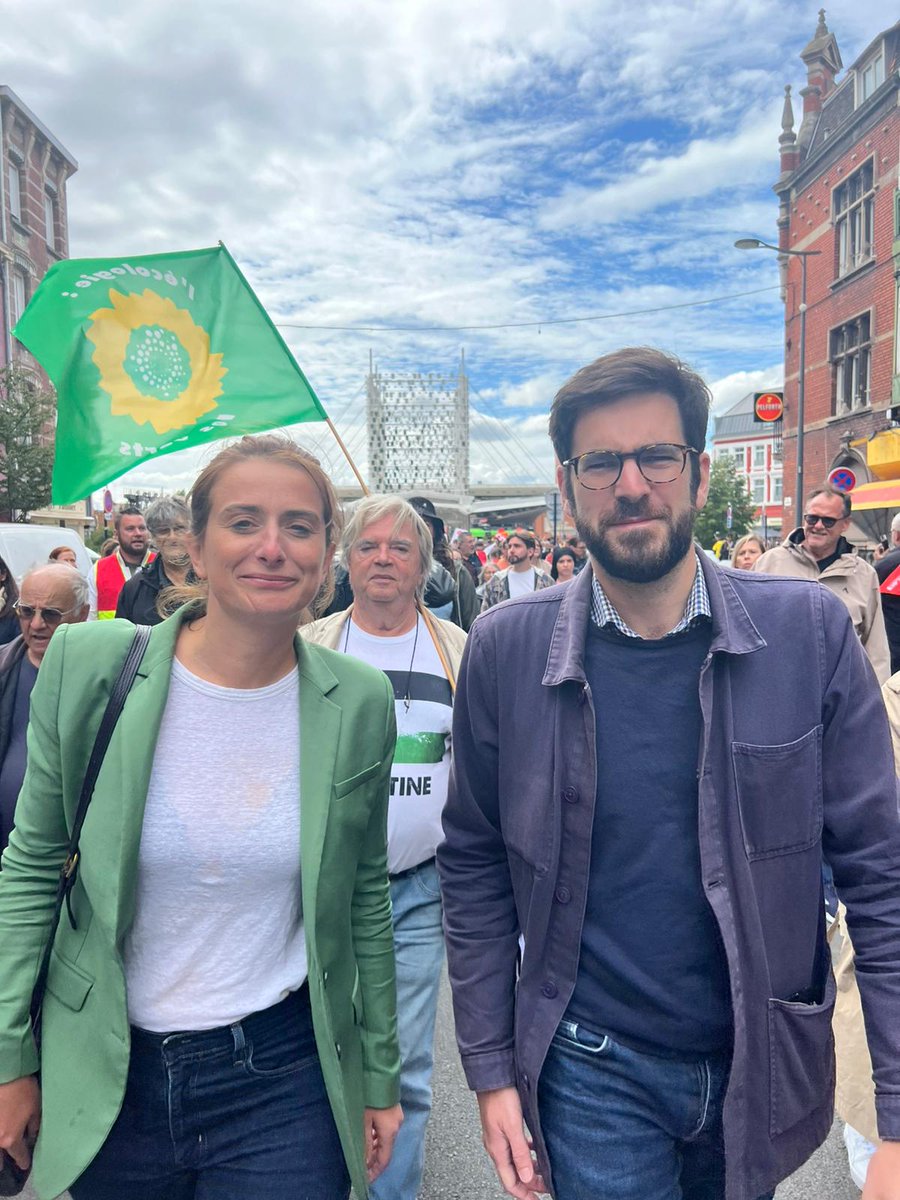 ✊ Hier, les <a href="/EcologistesHDF/">Les Écologistes Hauts-de-France</a> étaient mobilisé·es dans toute la Région pour le #10septembre. Pour la justice climatique, sociale et fiscale, nous restons déterminé·es à agir partout, aux côtés de toutes celles et ceux qui se mobilisent 🌻