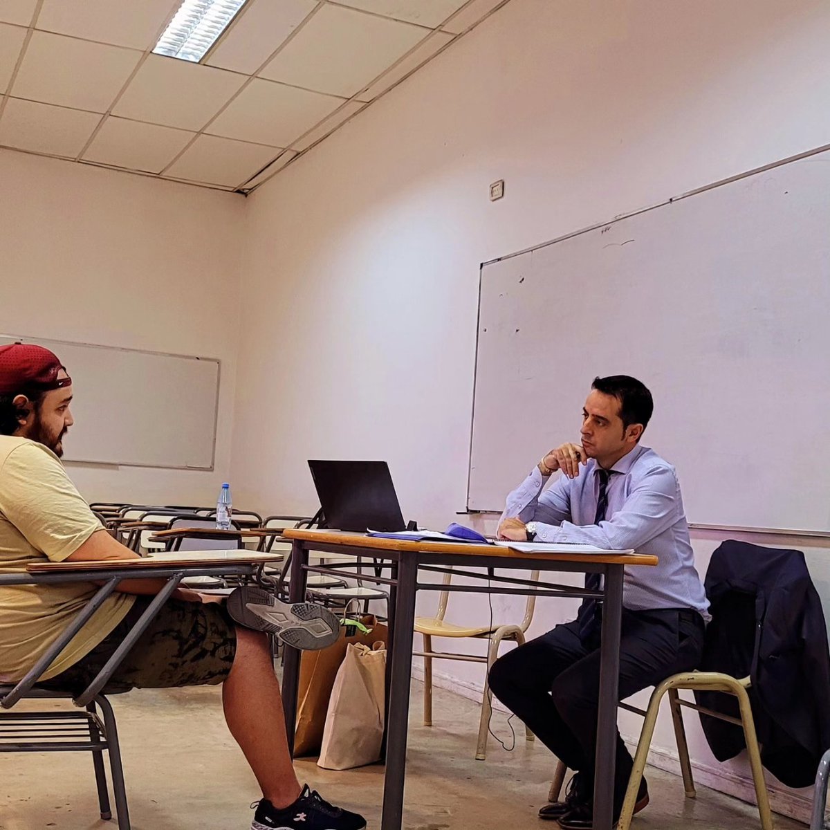 igonzalezprieto's tweet photo. El Veto Presidencial rechazando el Presupuesto Universitario vuelve a complicar las cosas.
No valorar la Educación Pública y Superior es Grave. 
Somos muchos los que le ponemos el cuerpo y el alma al Aula. Jamás nos opondríamos a una Auditoria, porque no tenemos nada que ocultar https://t.co/y5qZS5PNer