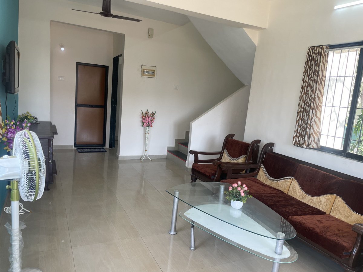 breakationtrips's tweet photo. 🌩 Escape the ordinary, embrace the wild! ⚡🥾
Stay at BT Holly – 3BHK villa in Murbad 🌿

🔗 https://t.co/UrijqJEMHA

#BreakationTrips #MurbadVilla #NatureStay #RainyRetreat #WeekendVibes #MonsoonMagic #PetFriendlyStay #WorkationIndia #TravelIndia #VillaLife https://t.co/W3vK9WxuoB