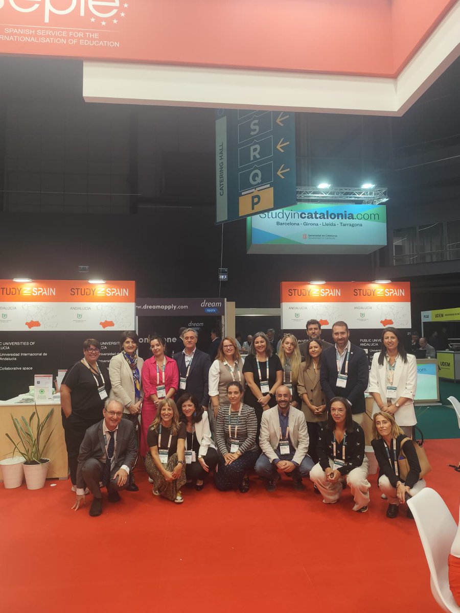 🌏 La #UGR ha participado en la Conferencia Anual de la EAIE en Gotemburgo

🔴 La vicerrectora de Internacionalización y la Directora de Internacionalización han representado a la #UGR

👀 La #UGR sigue consolidando su liderazgo global en la internacionalización educativa