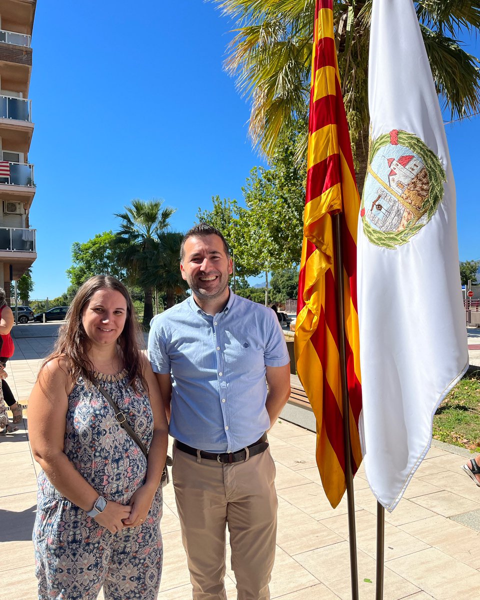 Els regidors de Movem Roquetes us desitgem una molt bona Diada Nacional de Catalunya!❤️