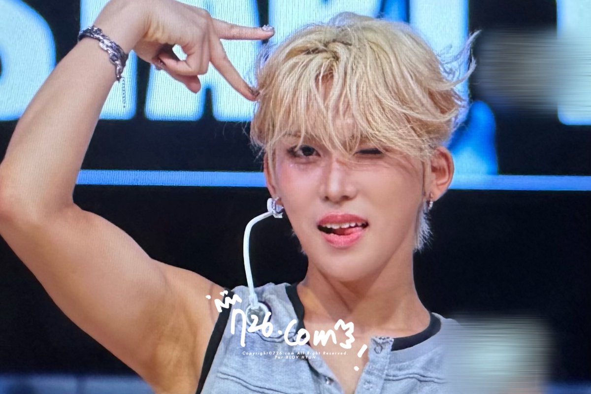 726dotcom's tweet image. 250911 池袋・サンシャイン噴水広場 2부 프리뷰
#XLOV #엑스러브 #현 #HYUN #ヒョン #김진형