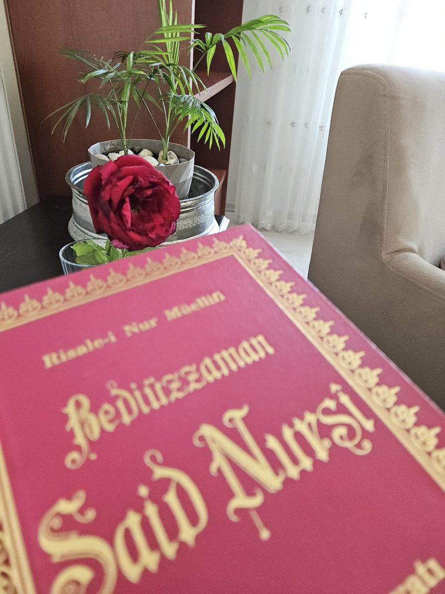 Yâ Rab!
Garibem, bîkesem, zaîfem, nâtüvanem, alîlem, âcizem, ihtiyarem.   Bî-ihtiyarem, el-aman gûyem, afv cûyem, meded hâhem zidergâhet İlahî!
Tarihçe-i Hayat - 175