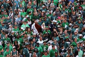 litterscorecard's tweet photo. @UrbanEdgeTv @AMCSports PROFILED LITTERERS include SPORT STADIUM ATTENDEES and TEENS/ADULTS age 16-25! [Ex: Each avg. NFL game generates 80,000+ LBS pounds of waste! Source: Waste360] STOP LITTERING STADIUMS! Dont Hate IT!  #MakeAmericaCleanAgain https://t.co/92TcHjRUV4