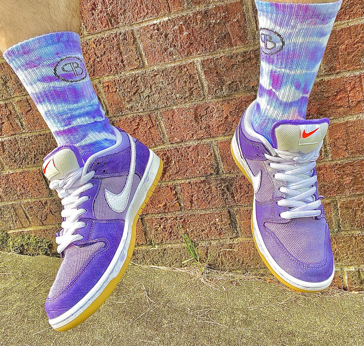 WinstonSalemTJs's tweet image. Seems like a day for purple. Nike SB Lilac Dunks on foot today. Fitted with a pair from @BlendsPoetic. 😮‍💨🥵🔥👟@nikestore @nikesb #Dunksfordays #yoursneakersaredope #sneakerhead #PhotographyIsArt #snkrskickscheck #wearyoursneakers #SNKRS #KOTD