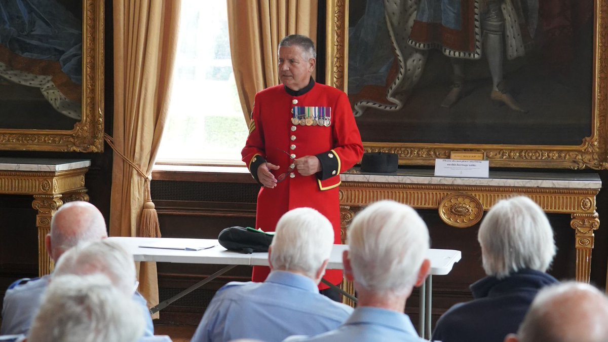 Recently, Chelsea Pensioner Brendan Laffan QGM shared his moving account of the brave actions that earned him the Queen’s Gallantry Medal in Kampala, Uganda, 1986. 

🔗 Learn more about Brendan’s remarkable actions here: loom.ly/5VyjgJY

 #RoyalHospitalChelsea