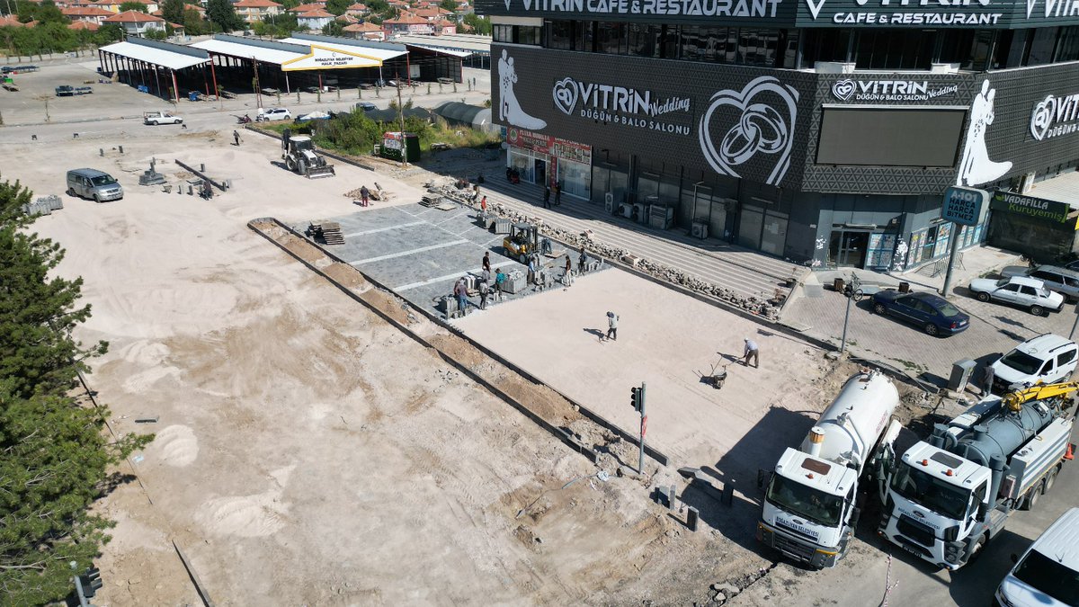 Boğazlıyan’ımızın çehresini değiştirmek ve güzelleştirmek için aralıksız çalışıyoruz.

Her hizmetimizde tek bir hedefimiz var: Boğazlıyan’ımıza değer katmak ve ilçemizi geleceğe en güzel şekilde taşımak.

#BoğazlıyanİçinÇalışıyoruz
#GökhanCoşar
#BoğazlıyandaİşlerYolunda