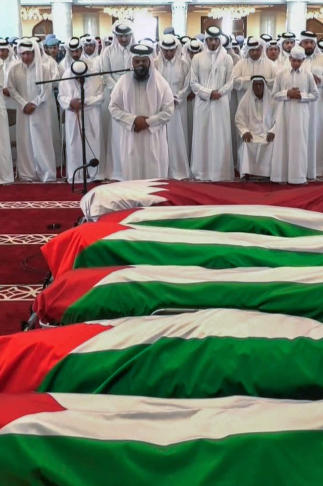 الدم القطري اختلط بالدم الفلسطيني دفاعا عن قضية فلسطين ..
رحم الله شهداء عملية الغدر الاسرائيلية التي استهدف مقر حركة حماس بالدوحة ..