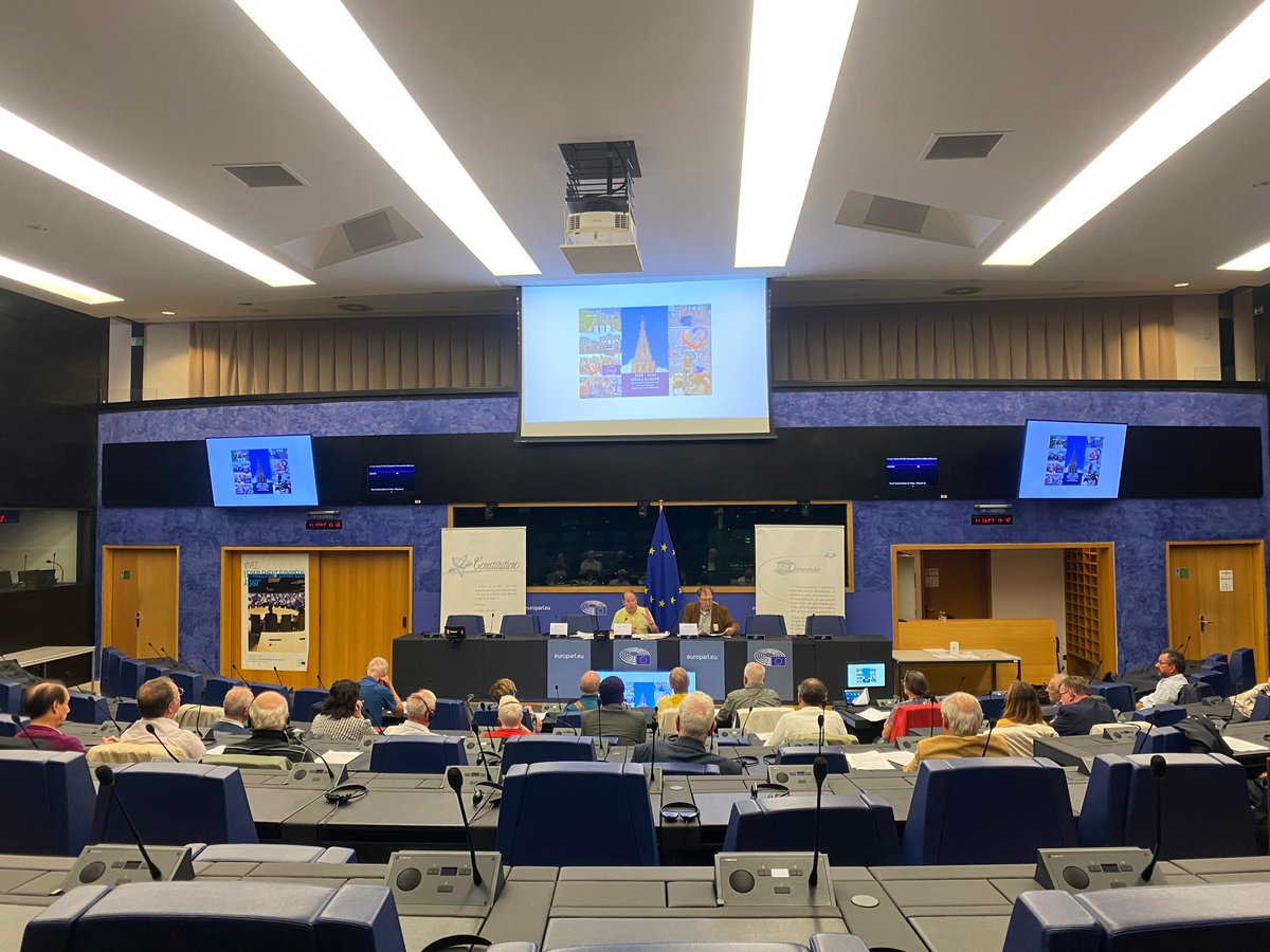 Heute versammeln sich 100 Personen im Europäischen Parlament in Straßburg zu einer Konferenz des Vereins „Unir l'Europe”, um über die Zukunft Europas zu diskutieren.