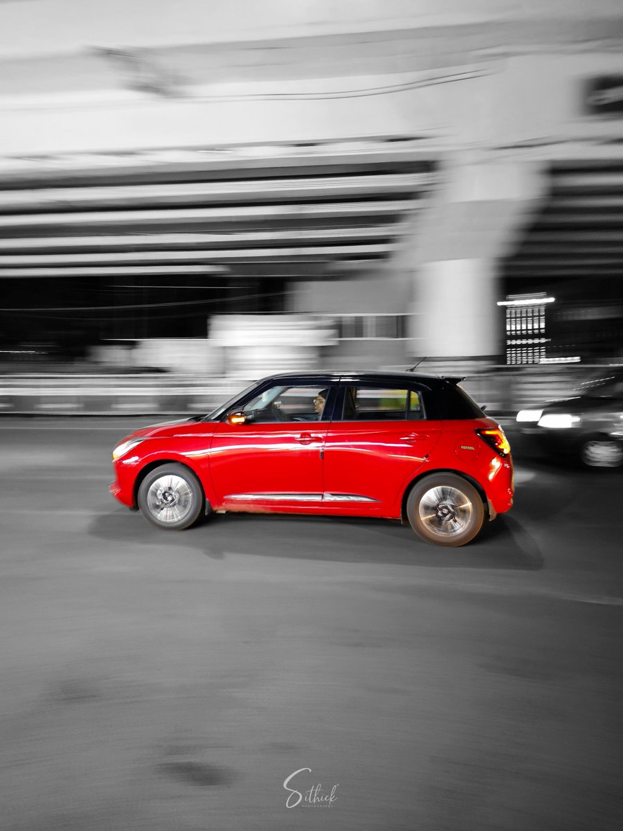 smasithick's tweet photo. #SplashOfColor meets #SnapdragonInMotion ❤️🚗
A red beauty speeding through monochrome streets, captured in full motion with a panning shot.
Shot on Xiaomi 15 Ultra, powered by @Snapdragon
#ShotOnSnapdragon
#SithickPhotography
#XiaomiCaptured
@Snapdragon_IN @Snapdragon_UK @gregcroc @SnapdragonCarla @sumitsonal @tucneekfreek @Xiaomi @leijun @leo_hefeng @XiaomiIndia @sandeep9sarma @s_anuj @gautmeluv @Huilgol @manish_lenswork