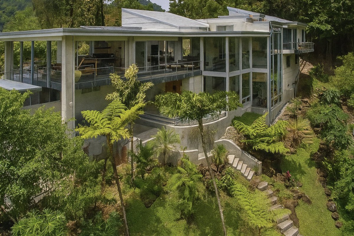 just rented a $10M mansion in Hawaii

i’m bringing together 20 exceptional builders

an all-expenses-paid retreat:
- no electronics
- no drinking
- 72 hours

if you’re a founder or engineer- DM me to come or apply in the comments
