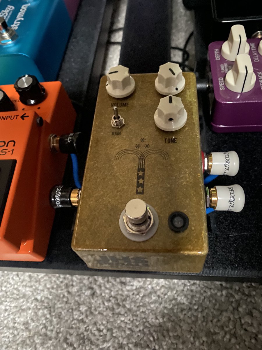 The JHS Morning Glory continues to impress me. It has become my go-to gain box. Check out my latest YouTube short to hear how it sounds with an aggressive pick attack! Don’t forget to ❤️ and subscribe for more😉🎸