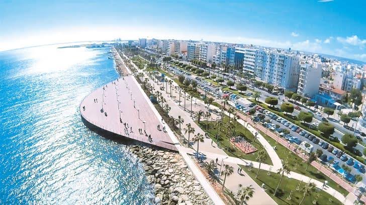 stageaguila's tweet photo. Limassol, Chipre. 

Guillermo Ochoa sabe vivir bien.

Ajaccio
Málaga
Granada
Lieja 
Oporto
Limassol

Regresó en 2019 a CDMX porque ama a este club. https://t.co/hv9jkcsHSY