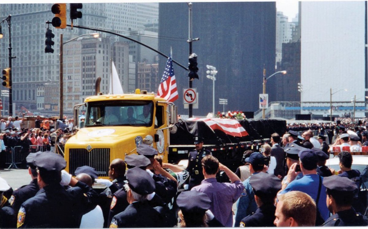 SalvationArmyUS's tweet photo. Today, we remember the lives lost, the heroes who served, and the families forever changed.
 
The Salvation Army was there in the aftermath, offering physical, emotional, and spiritual care. We will never forget. 

#neverforget #disasterresponse https://t.co/iqLfkrn0q1