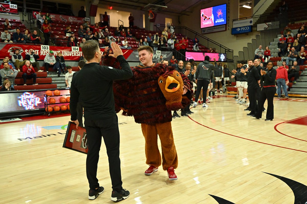 frank_sorochen's tweet photo. Thank you for everything Coach Lange❤️

Best of luck at the next level!

#THWND https://t.co/GKMhxUntFn