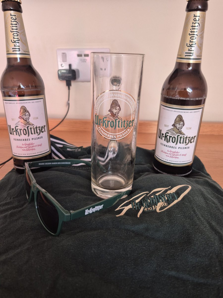 daveharmoniser1's tweet image. In Scotland.4 day Bowling tournament 
But heart is in Leipzig.