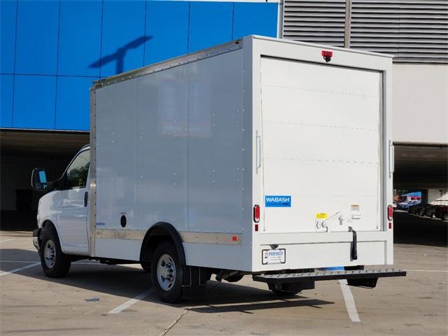 FriendlyGMMD's tweet image. Looking for a reliable box truck?🚛 Friendly has a versatile lineup with the right vehicles to conquer any job with confidence👍

Visit Friendly Medium Duty Fleet today😁 (link in bio)

#FriendlyGMMediumDutyFleet #DriveFriendly #DriveFriendlyDallas #FleetVehicles