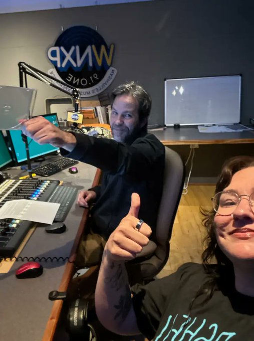 WNXP, rádio que estreou Mirtazapine