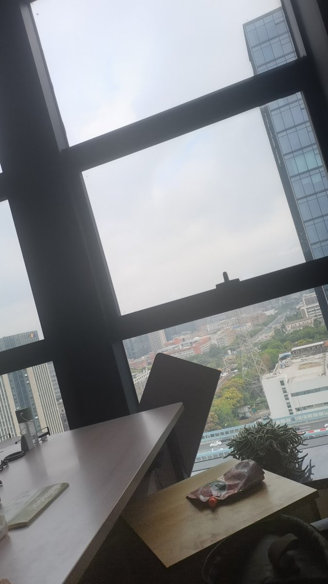 dv70568670's tweet photo. 没更新的日子都在上班 https://t.co/hDuvD7PWRG
