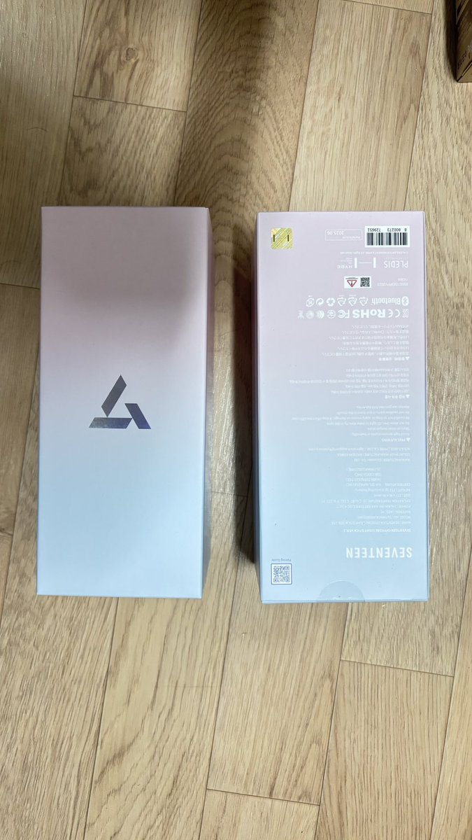 bt21stuffid's tweet photo. wts | want to sell 
lightstick seventeen svt 10th anniversary 
bisa cod seoul. Rp. 900.000,- 
bisa cicilan, dikirim saat lunas. 
dm twt / ig bt21stuffid

tags svt wts ls lightstick concert svt https://t.co/Ni8lm2Wx6e